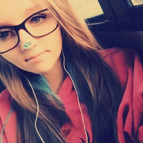 Meet your Posher, Mackenzie - Picture 1 of 1